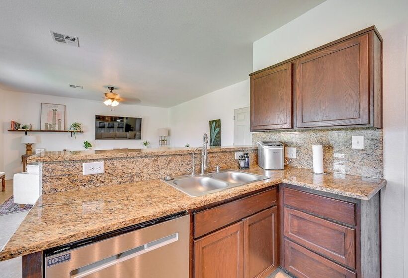 Pet Friendly Yuma Home W/ Private Yard & Pool!