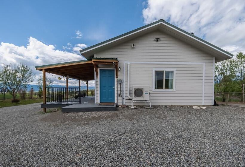 Saddlehorn Ridge Cabin