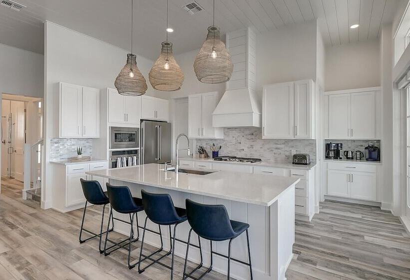 The Great White 306 Dar