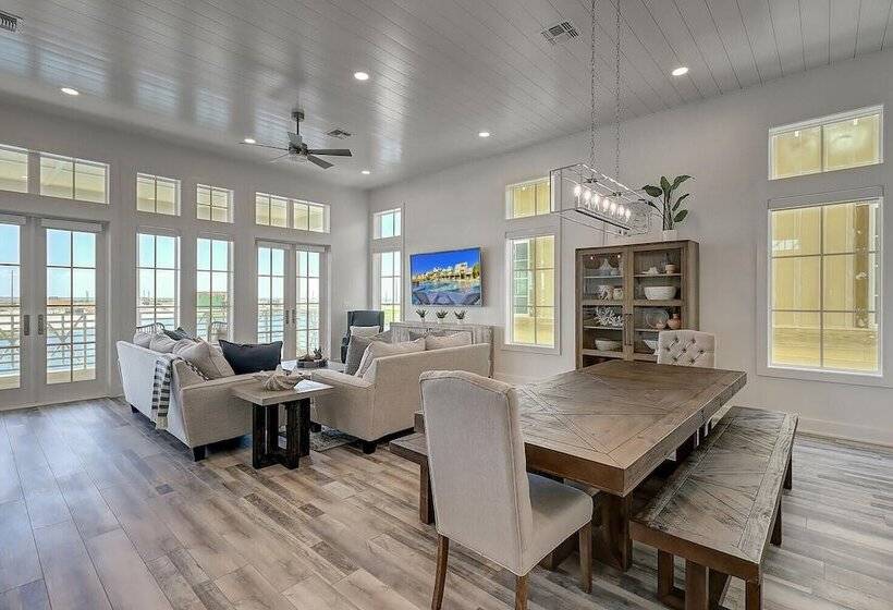 The Great White 306 Dar