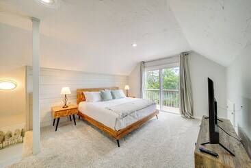 Tree Lined Hayden Home W/ Hot Tub & Lake Views!