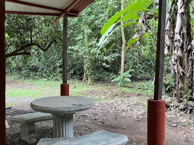 مبيت وإفطار Chilamate Rainforest Eco Retreat
