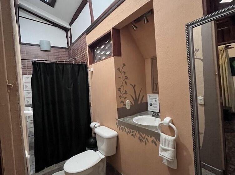 مبيت وإفطار Chilamate Rainforest Eco Retreat