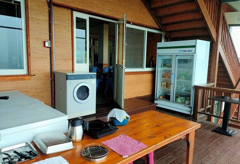 تختخواب و صبحانه Cingjing Morning Star