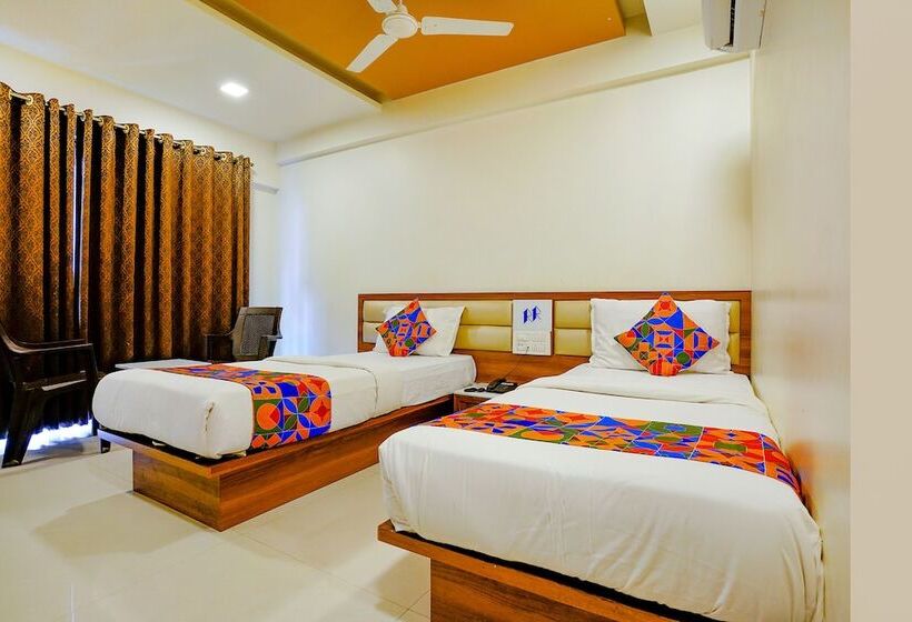 Fabhotel Ramjis Residency