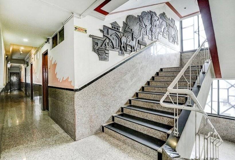 Fabhotel Silver Inn Ii