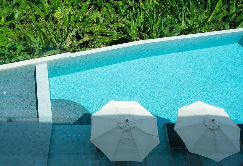 هتل Bluepoint Seaview Patong 818