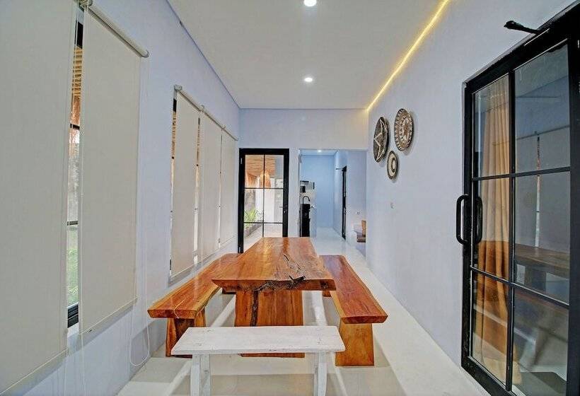 호텔 Collection O 93004 Double D Guest House