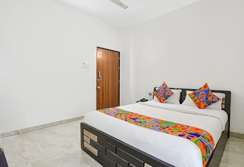 호텔 Fabexpress Shivsai Palace