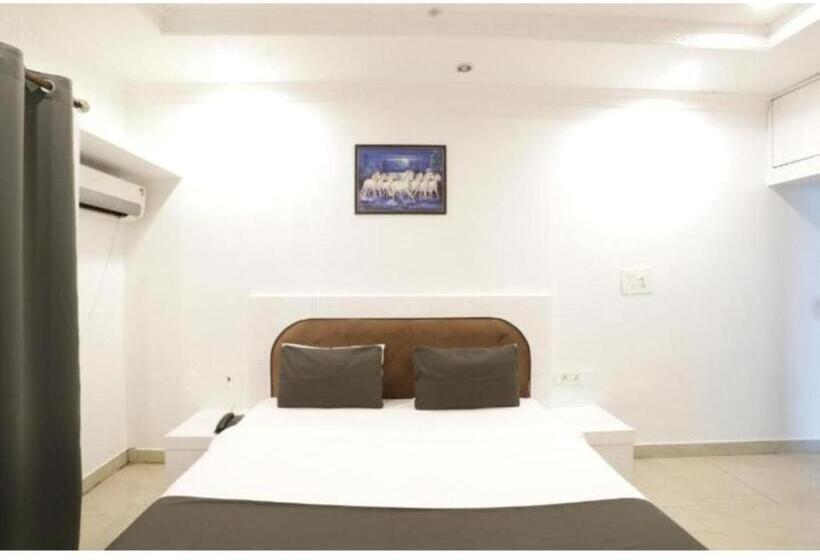 Отель Day S Inn Luxury Stay Near Care Hospital In Budget Friendly Price Best Seller