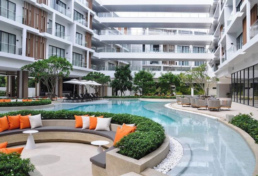 هتل Laya Resort Phuket Island