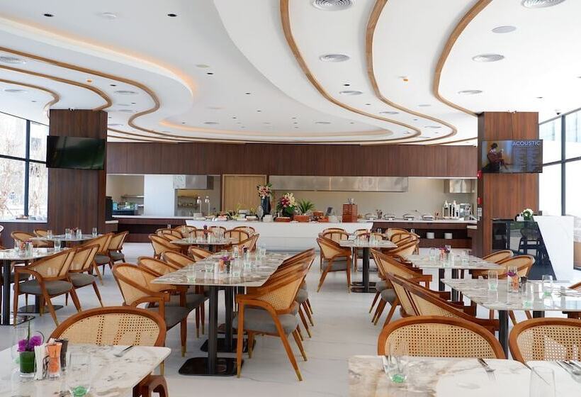 هتل Laya Resort Phuket Island