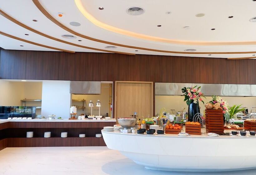 هتل Laya Resort Phuket Island