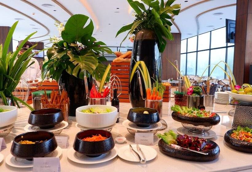 هتل Laya Resort Phuket Island