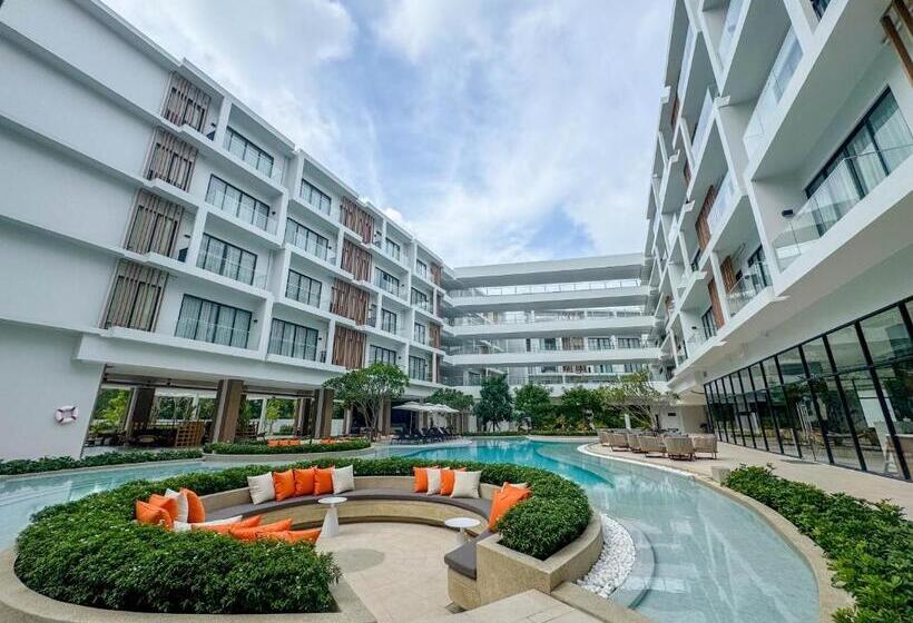 هتل Laya Resort Phuket Island