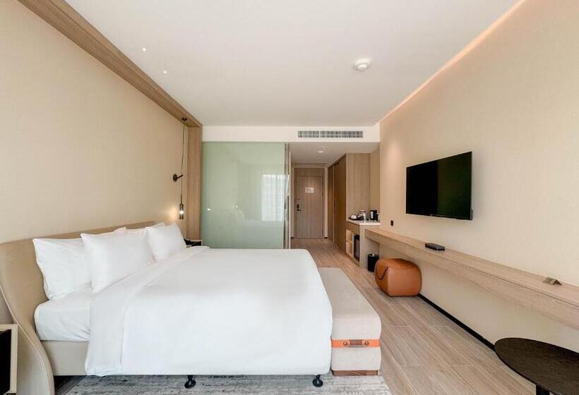 هتل Laya Resort Phuket Island