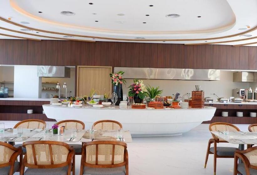 هتل Laya Resort Phuket Island