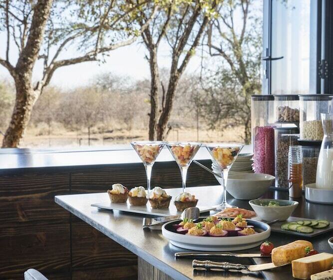 هتل Nako Safari Lodge