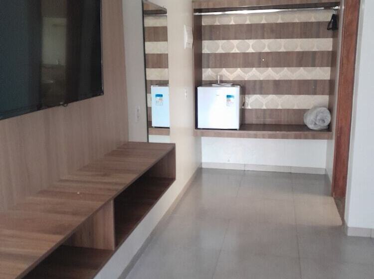 هتل Pousada La Fiesta Ltda