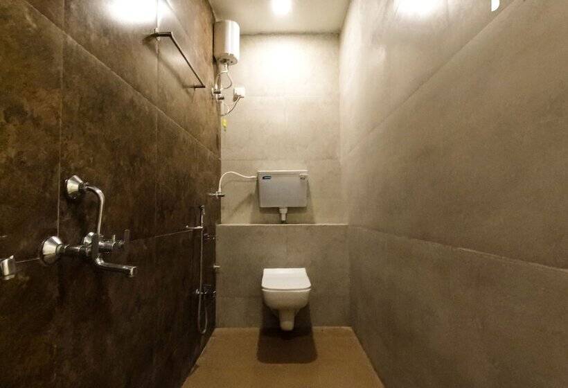 Отель Privystays Kurul Villa