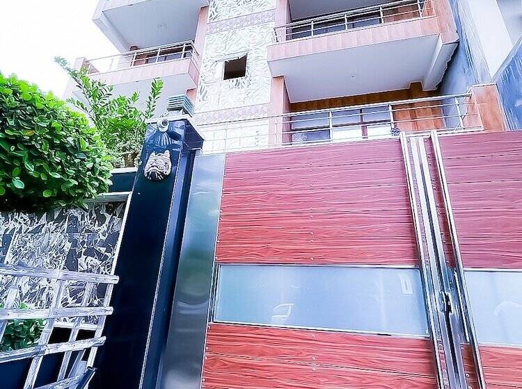 هتل Roomshala 117 Shubham Residency
