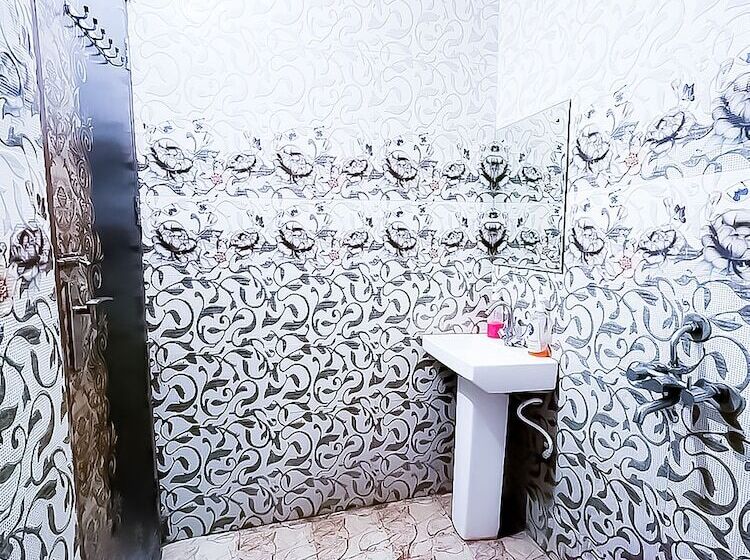 هتل Roomshala 117 Shubham Residency