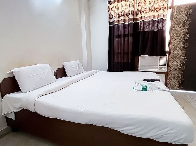 هتل Roomshala 117 Shubham Residency