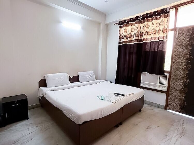 هتل Roomshala 117 Shubham Residency