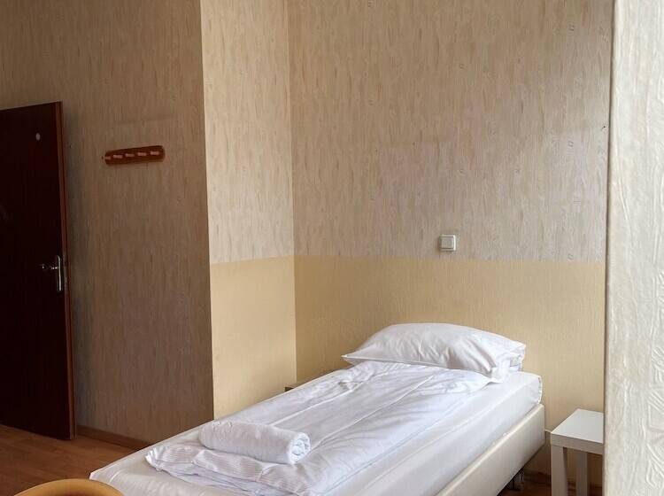 هتل Tabor Rooms