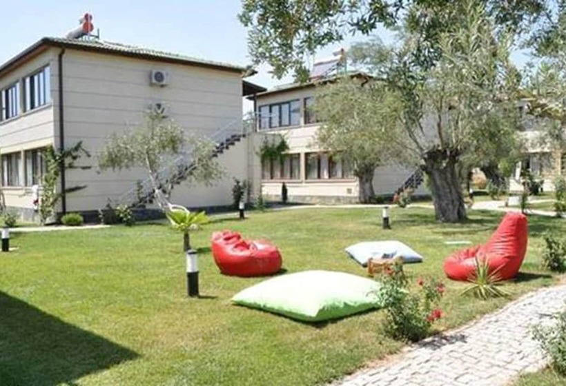Отель The Green Beach Resort