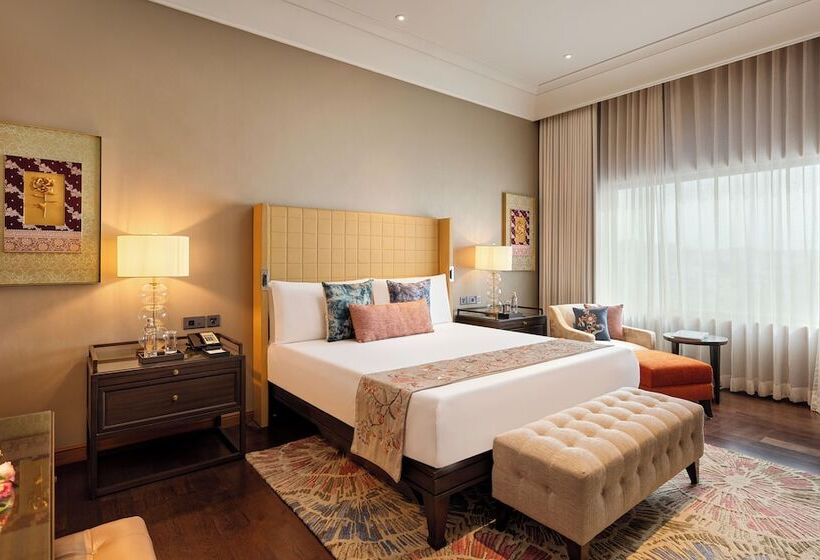 ホテル The Leela Hyderabad