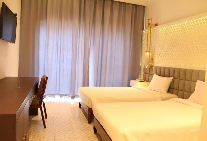 Hengly Mohasambath Hotel & Spa