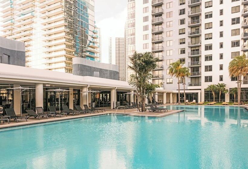 هتل Flow Miami