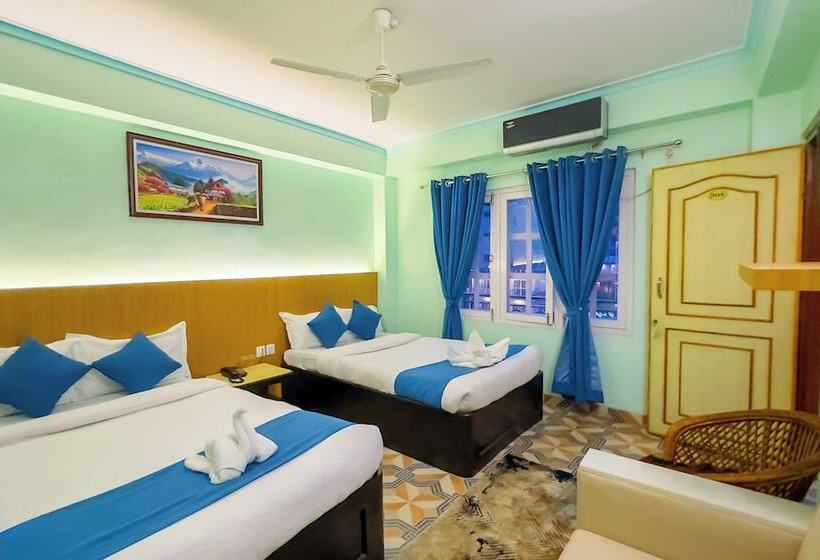 هتل Rudrakshya Pokhara