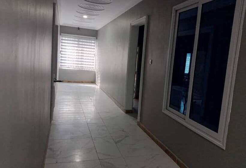 هتل Dexxy's Palace