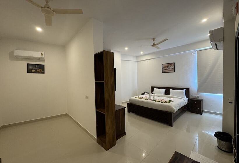 فندق Shikaar Inn