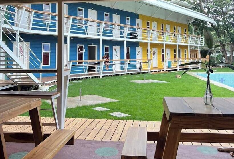 هتل Tama Lodge