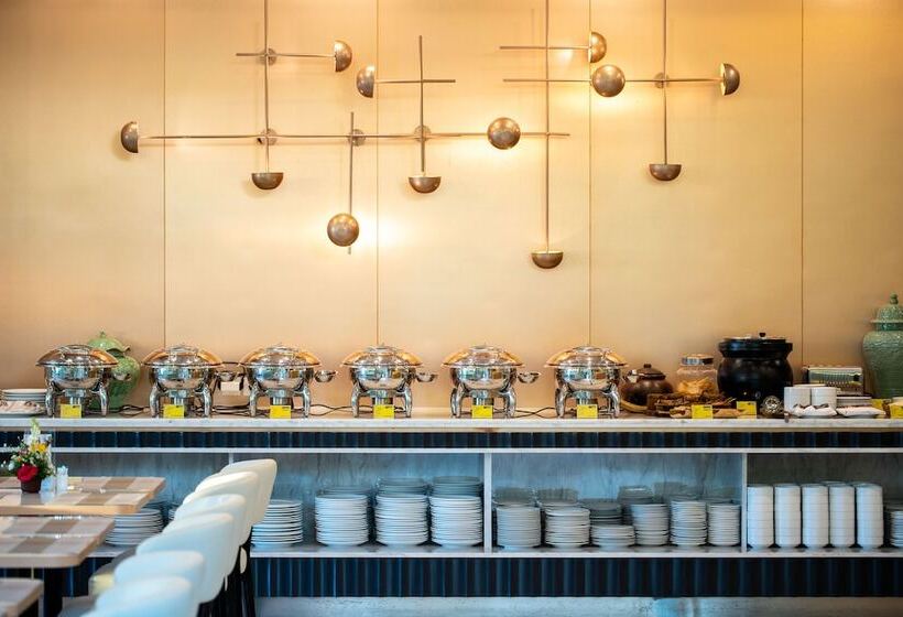 Rv Hotel Kutus Kutus