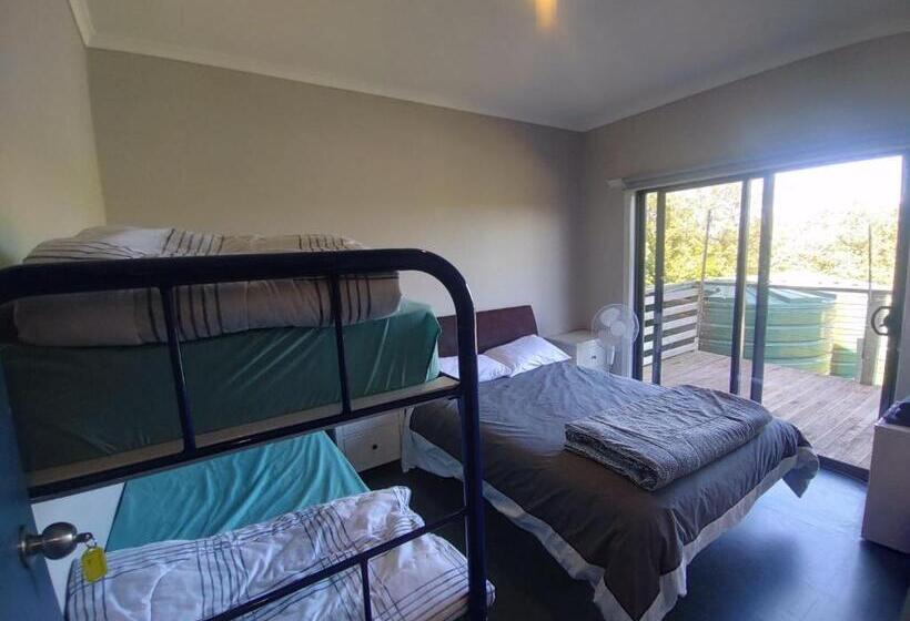 Общежитие 13th Apostle Accommodation
