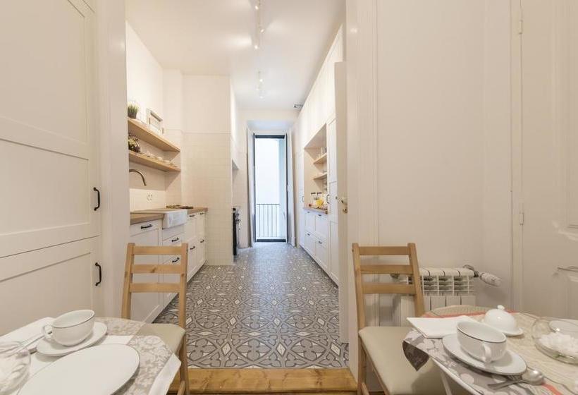 تختخواب و صبحانه Lisbon Inn Lapa