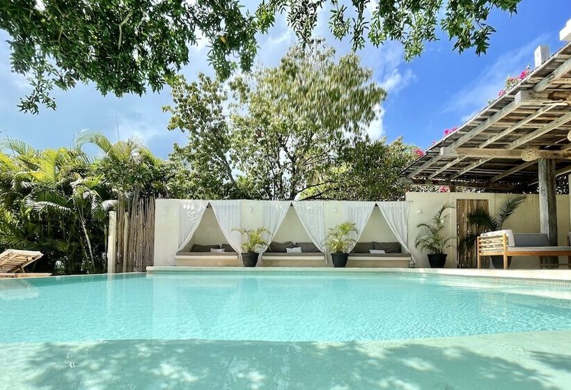 هتل Casa Coco By Coco B Isla