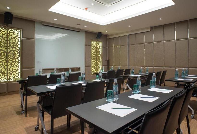 هتل Panphuree Residence   Sha Extra Plus