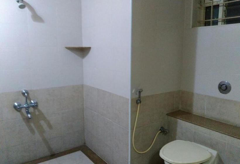 בית מלון כפרי Fabexpress Pleasant Moments Koramangala