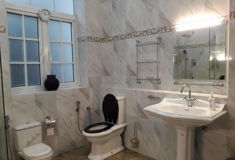 هتل Yoho Taskans Villa