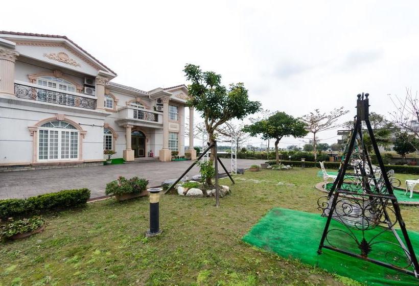 استراحتگاه Beauty Monroe B&b 可包棟 150吋投影 唱歌 夏日玩水 烤肉 電動麻將