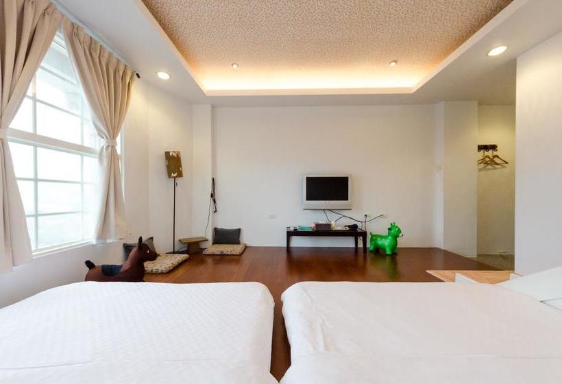 استراحتگاه Beauty Monroe B&b 可包棟 150吋投影 唱歌 夏日玩水 烤肉 電動麻將