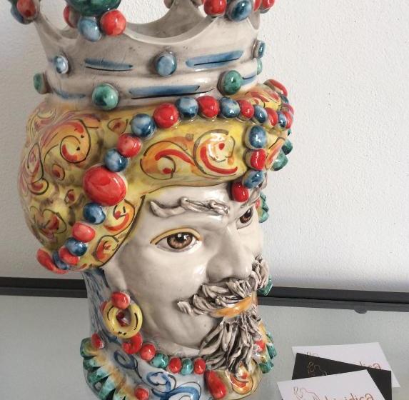 تختخواب و صبحانه Assabinidica