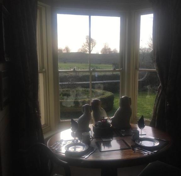 민박 The Lodge Avebury