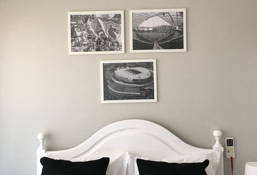 مبيت وإفطار Mirandesa Guesthouse