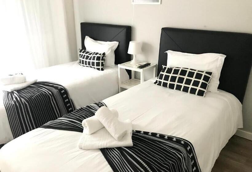 مبيت وإفطار Mirandesa Guesthouse